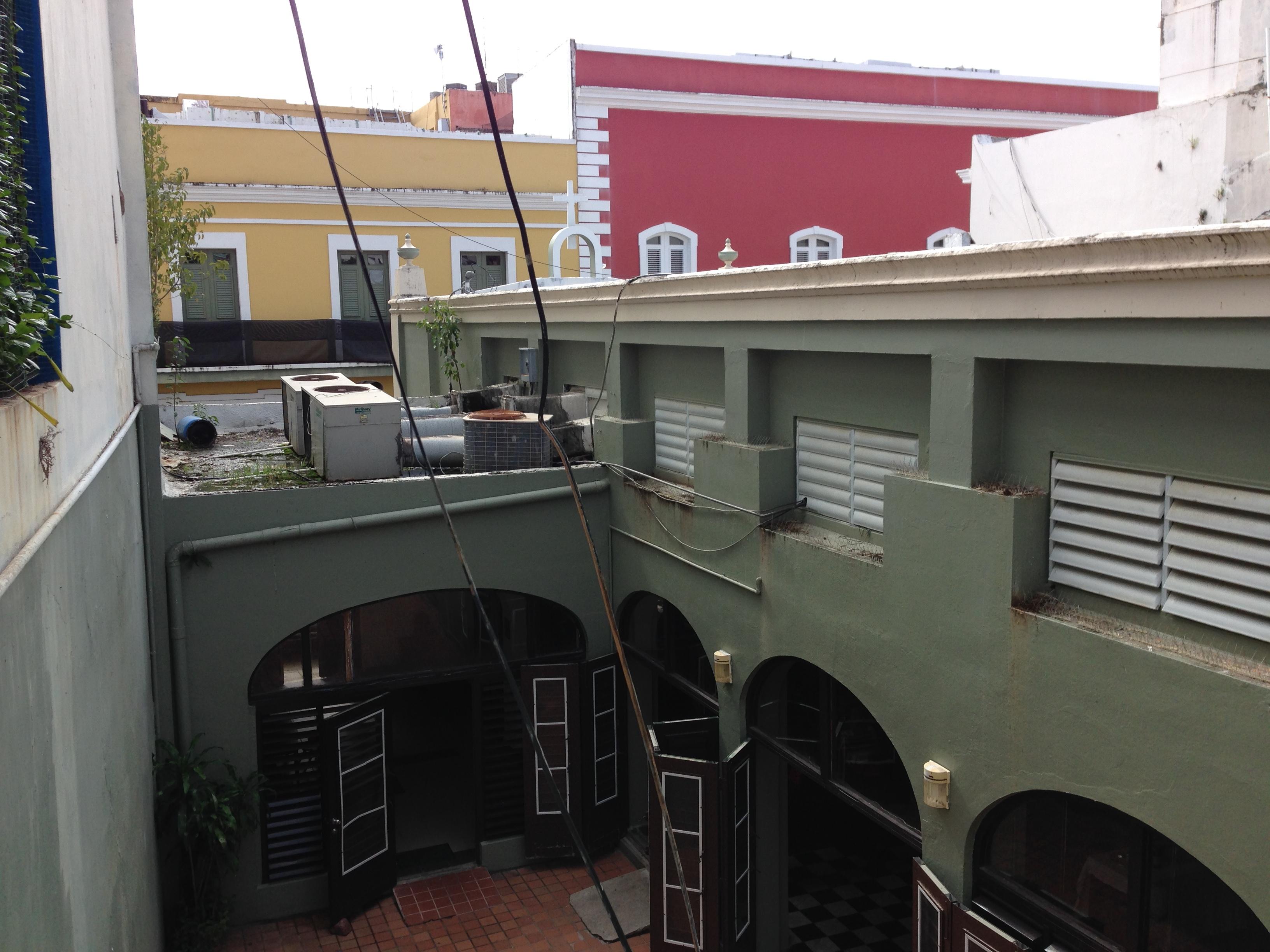 Calle de la Fortaleza 61 - Iglesia Presbiteriana Hugh O’Neill Memorial - San Juan (Viejo San Juan) - 2015 00013